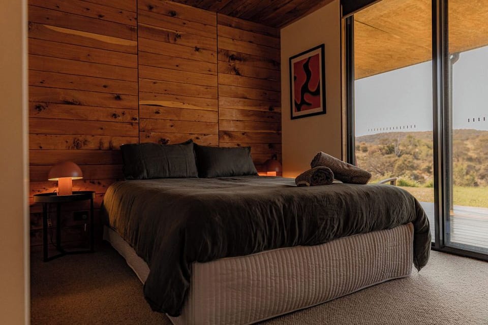 3 bedrooms, iron/ironing board