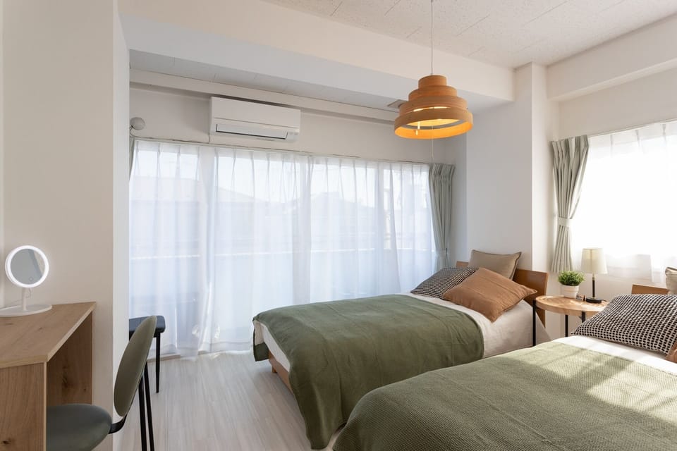 3F Bedroom D 2 single beds