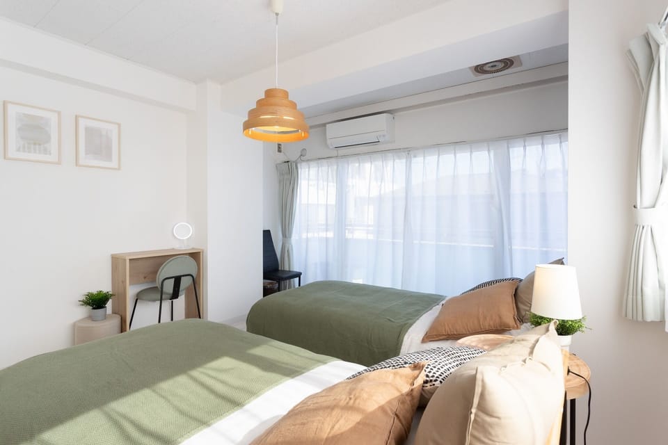 3F Bedroom D 2 single beds