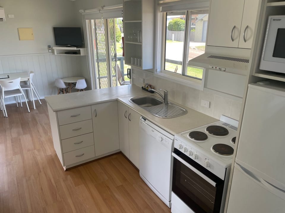 Standard Poolside 2 Bedroom Cabin | Free cribs/infant beds, bed sheets