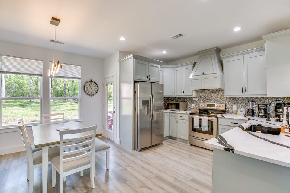 Kitchen | Dining Table | Drip Coffee Maker | Blender | Cooking Basics