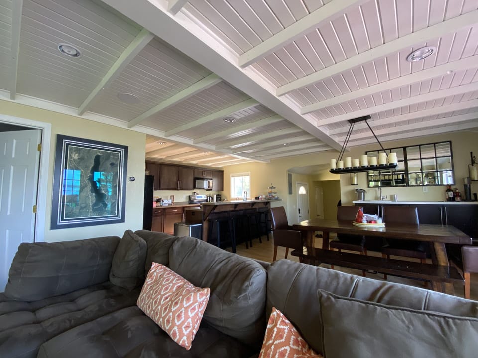 Luxury Cottage | Living area | 65-inch LCD TV with digital channels, Netflix, Hulu