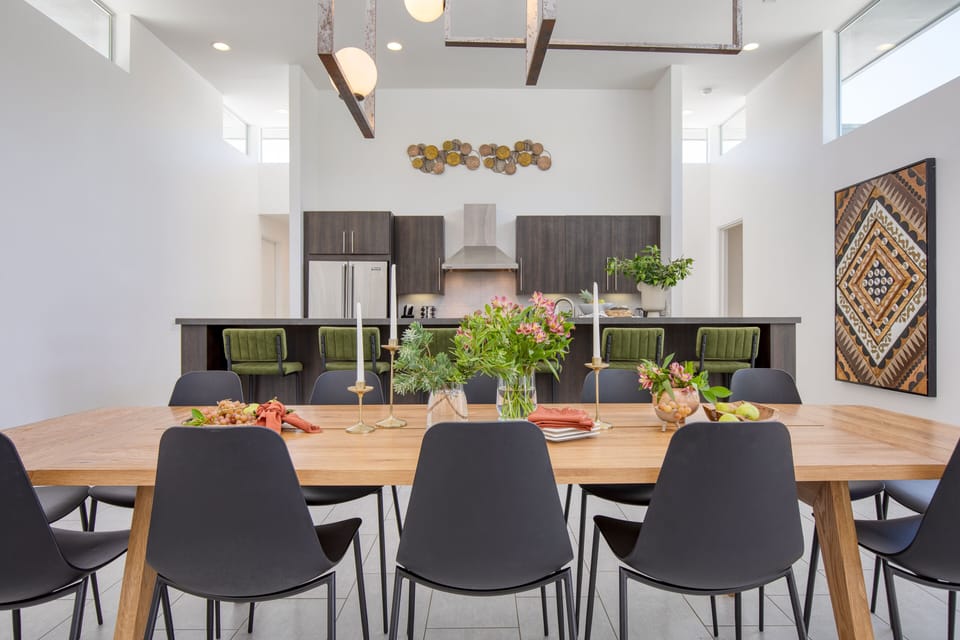 Dining area (Villa 3).