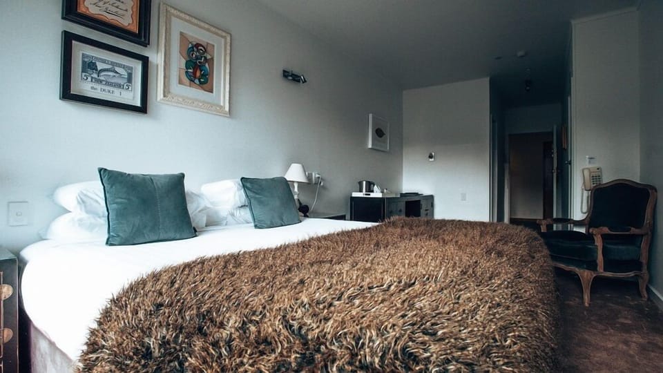 Classic Room | Iron/ironing board, free WiFi, bed sheets