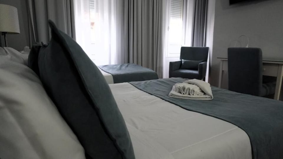 Classic Triple Room | Free WiFi