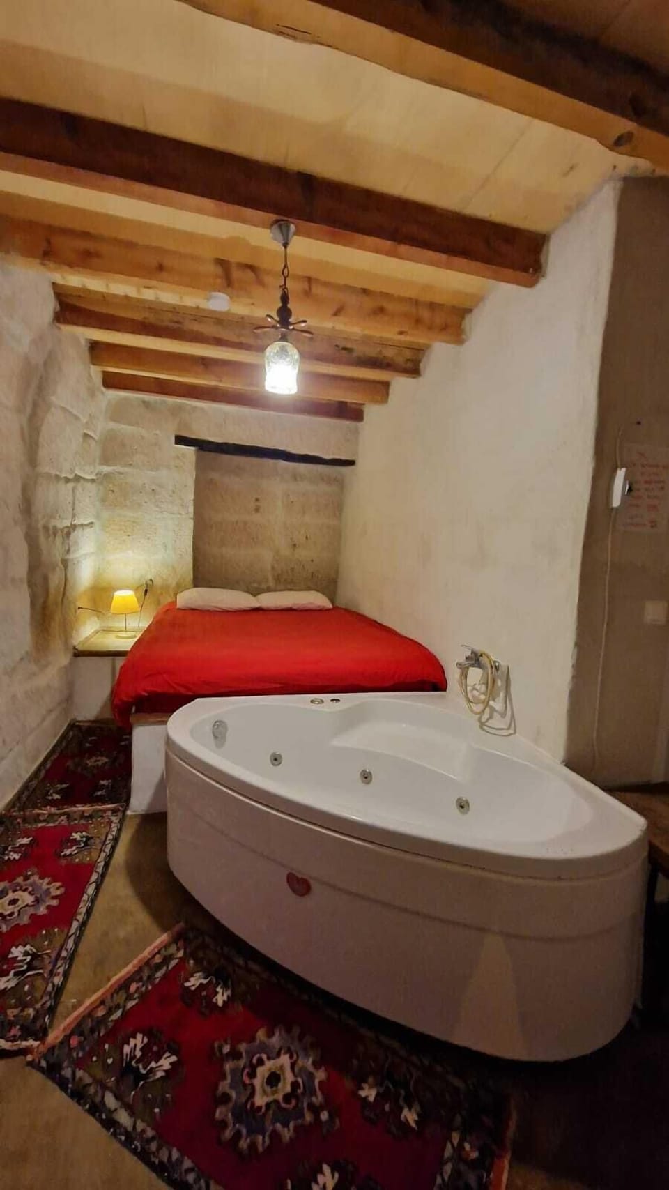 Luxury Studio Suite, 1 King Bed | Egyptian cotton sheets, premium bedding, down comforters