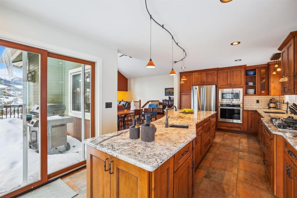 Kitchen - Silver Shekel Retreat - Breckenridge Vacation Rental