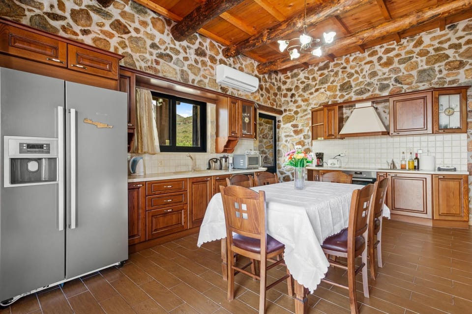 House | 4 bedrooms, soundproofing