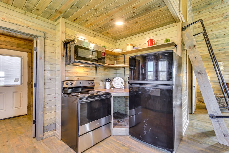 House (1 Bedroom) | Interior