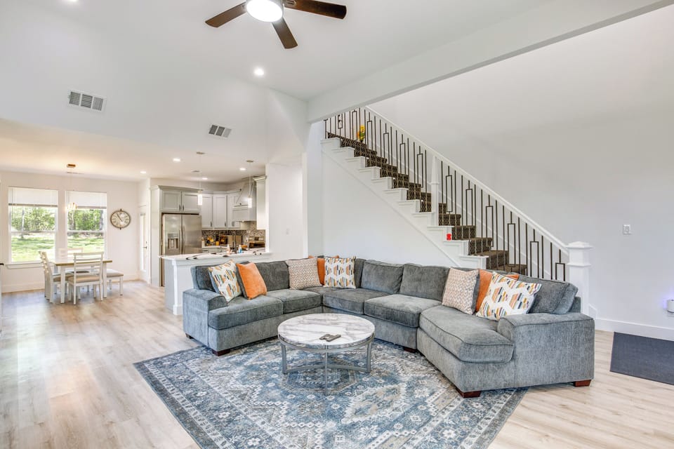 House (3 Bedrooms) | Interior