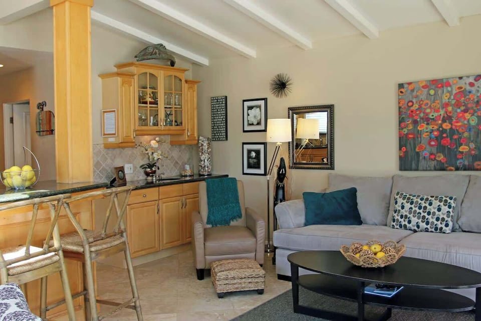 Living Area & wet bar