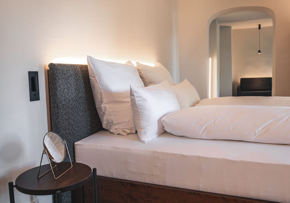 1 bedroom, premium bedding, minibar, in-room safe