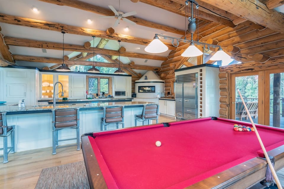 Living Room - Pool table