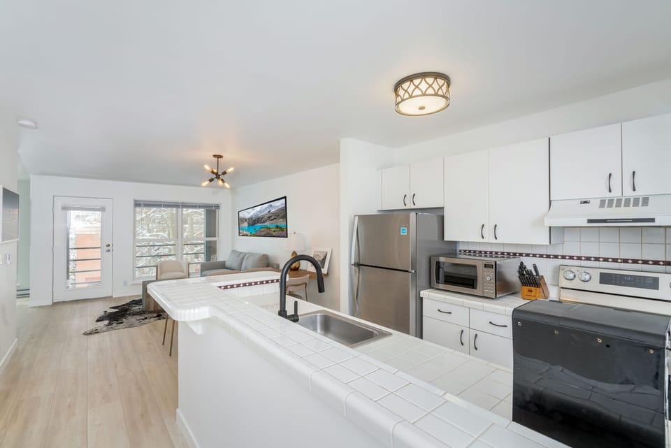 Kitchen - Fully appointed with stainless steel appliances