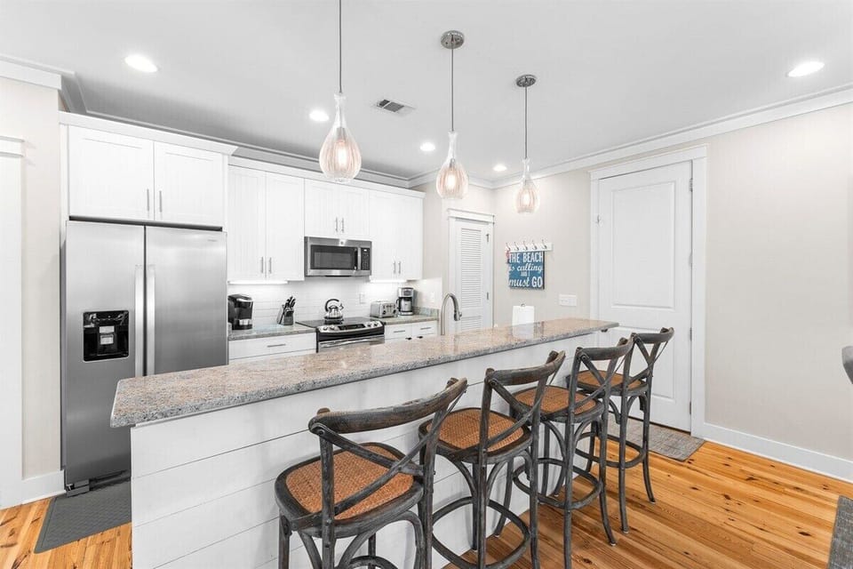 Seating for 4 more at the kitchen island so nobody is left out of the fun