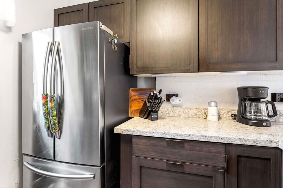 Condo, 1 King Bed with Sofa bed (Malia Kai#5) | Private kitchen | Oven, toaster, paper towels