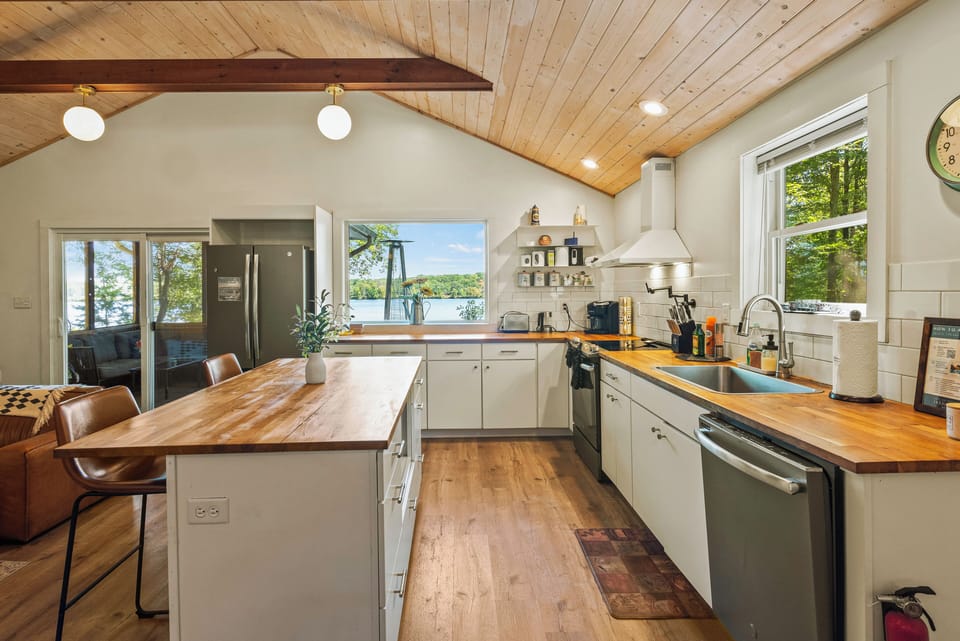 Spacious kitchen.