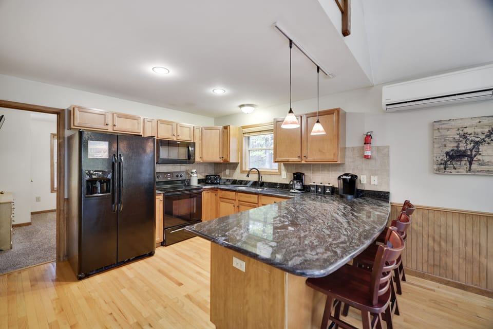 Kitchen ready for cooking in style.
