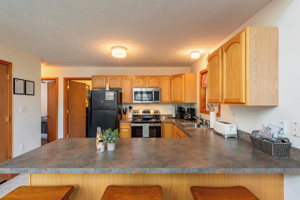 Spacious countertops