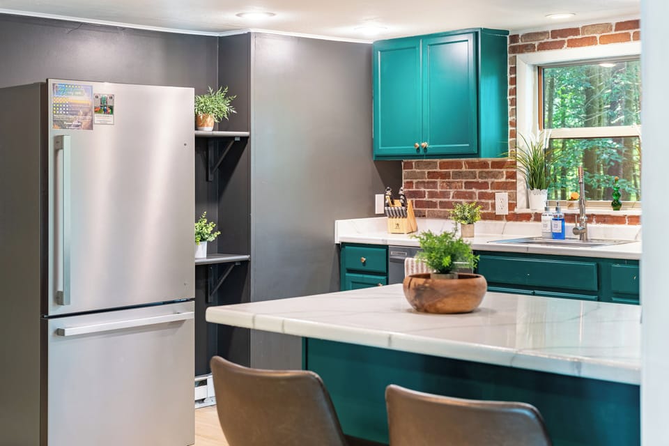 Kitchen ready for cooking and entertaining. 