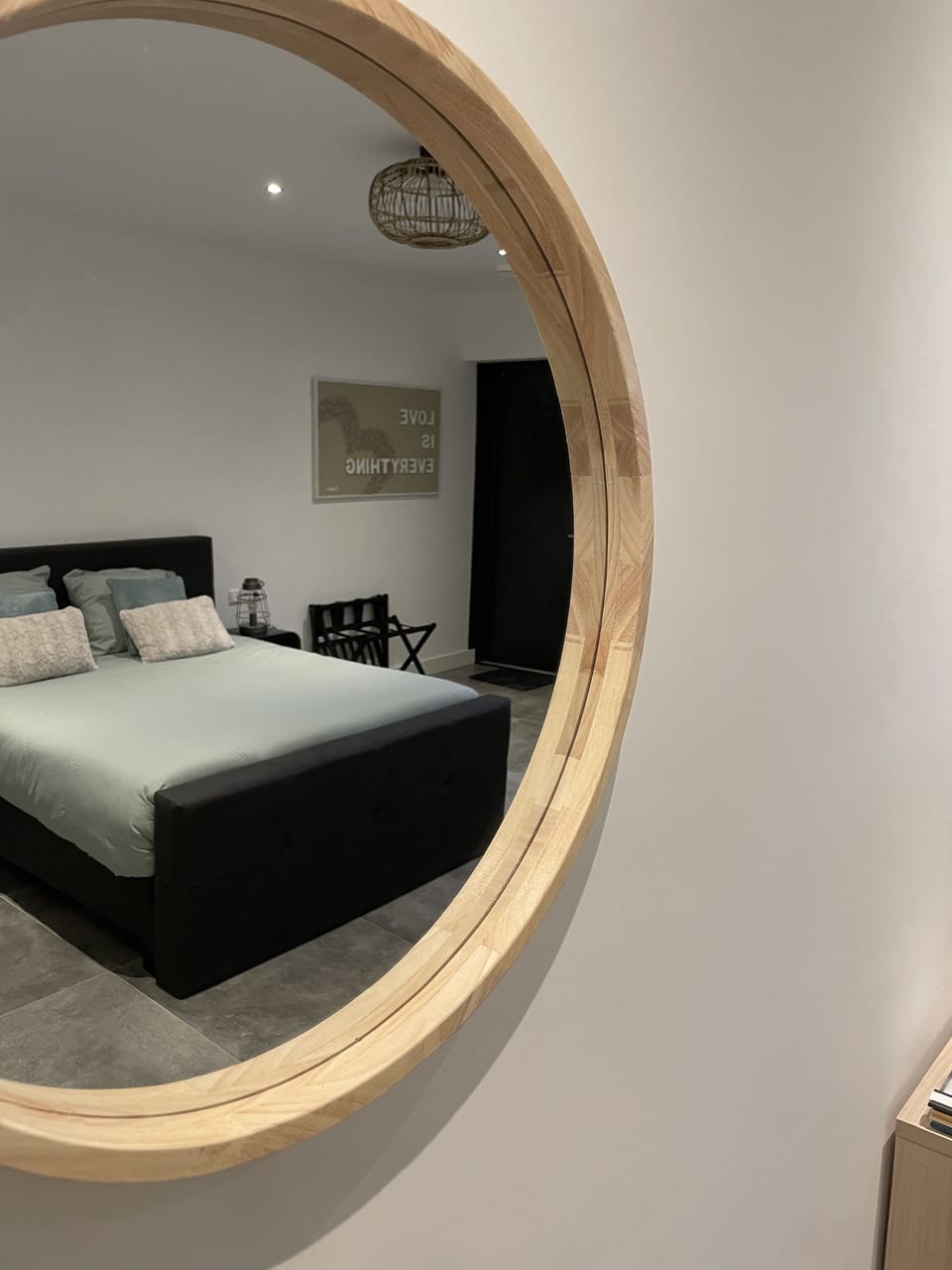 Comfort Room | Soundproofing, free WiFi