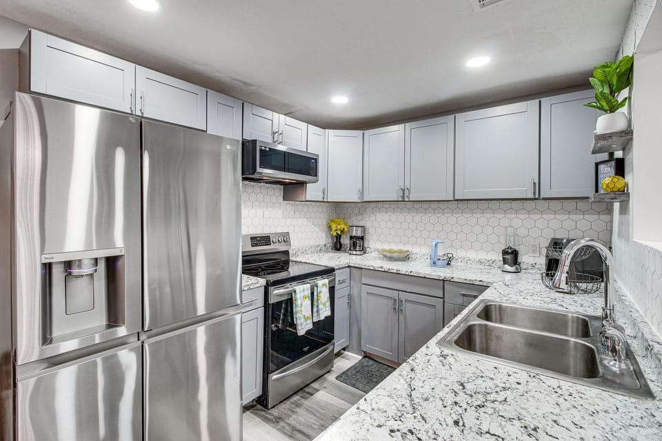 Kitchen | Drip Coffee Maker | Dishwasher | Cooking Basics