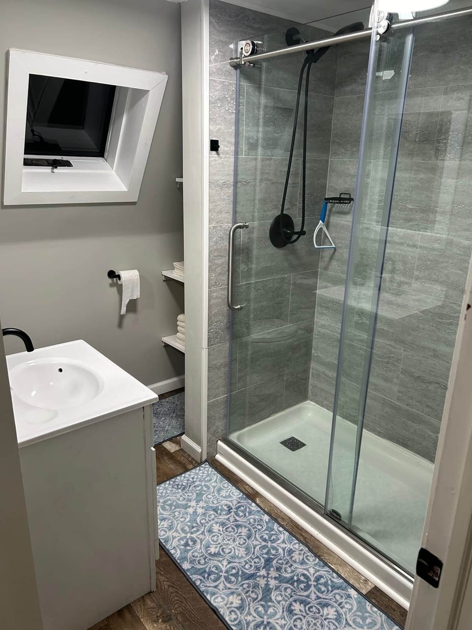 Full Bath upstairs