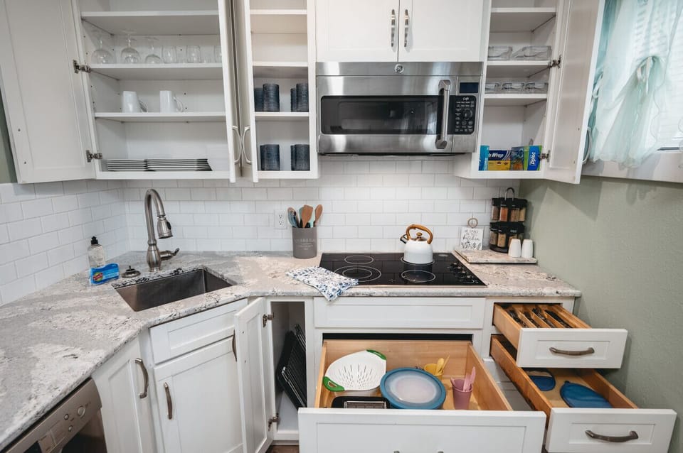 Full-featured kitchen for culinary creativity 🥗✨