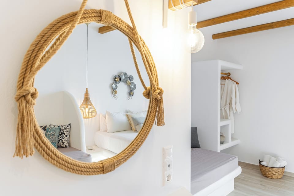 Grand Suite, Sea View | Individually decorated, individually furnished, desk, soundproofing