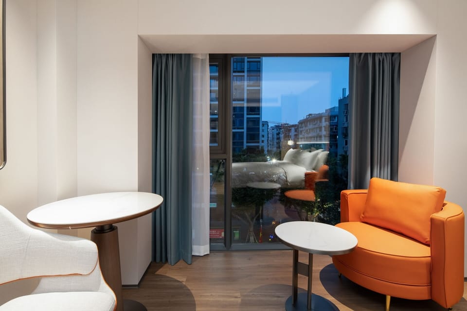 Deluxe Room | Desk, laptop workspace, free WiFi