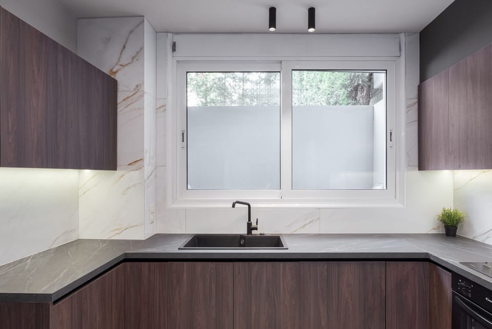 Luxury Apartment | Private kitchen | Fridge, oven, stovetop, dishwasher