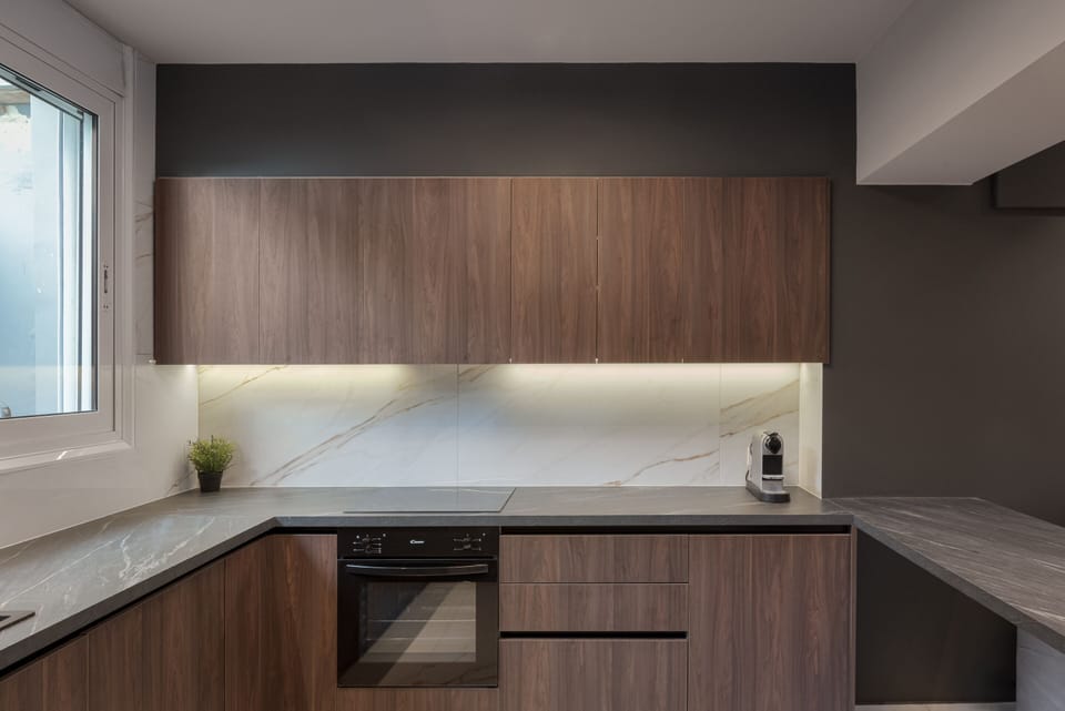 Luxury Apartment | Private kitchen | Fridge, oven, stovetop, dishwasher
