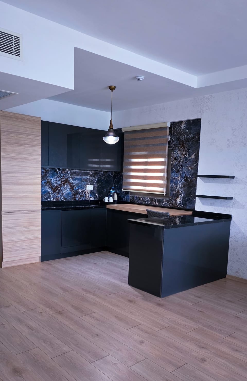 Premium bedding, minibar, blackout drapes, soundproofing