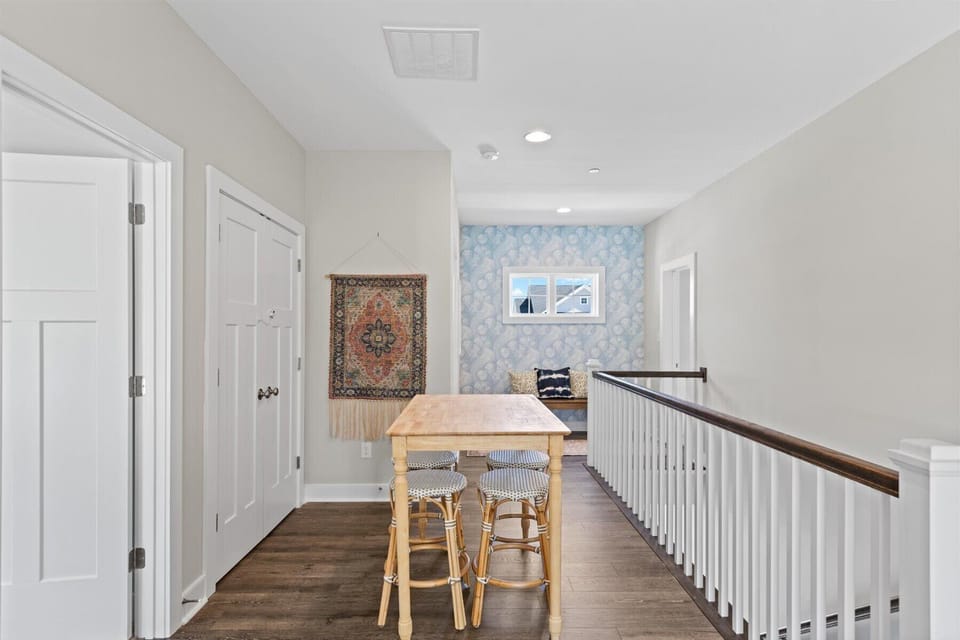 Second floor hang-out area with access to sun deck 