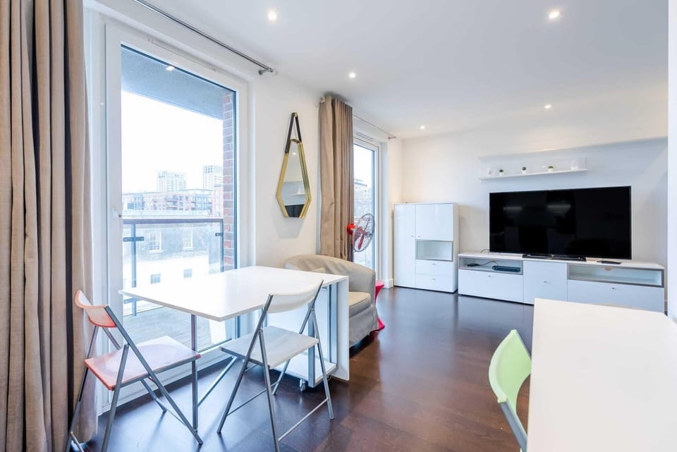 Apartment | Dining