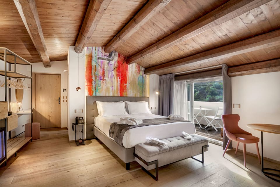 Superior Room | Egyptian cotton sheets, premium bedding, down comforters, pillowtop beds