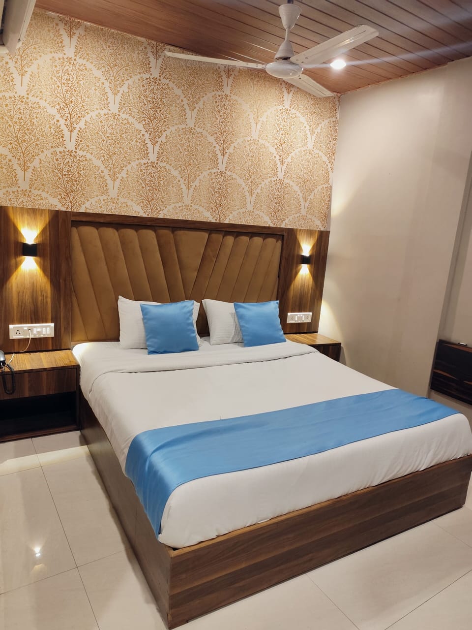 Standard Room | Iron/ironing board, free WiFi