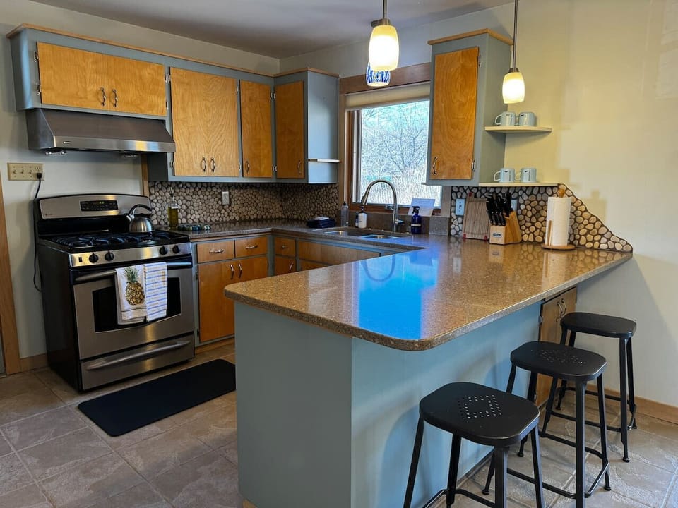 Full Kitchen