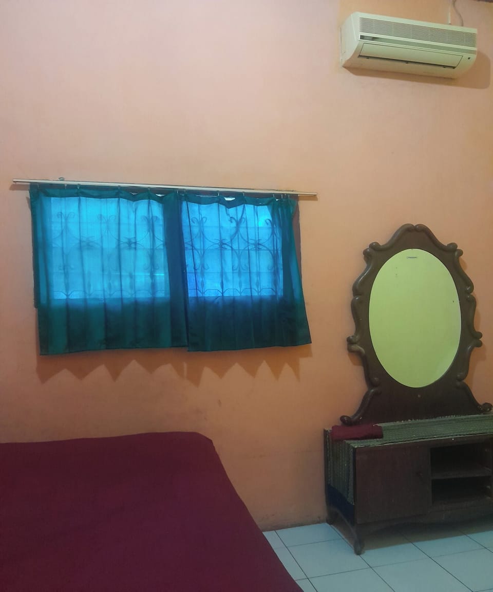 Double Room | WiFi (free), bed sheets