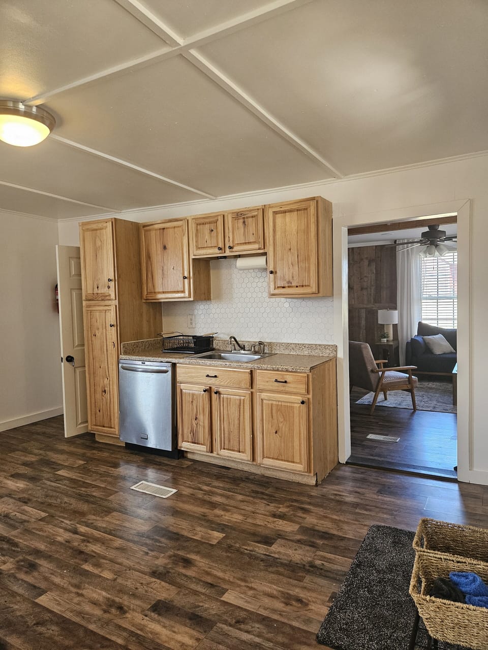 Full Kitchen 