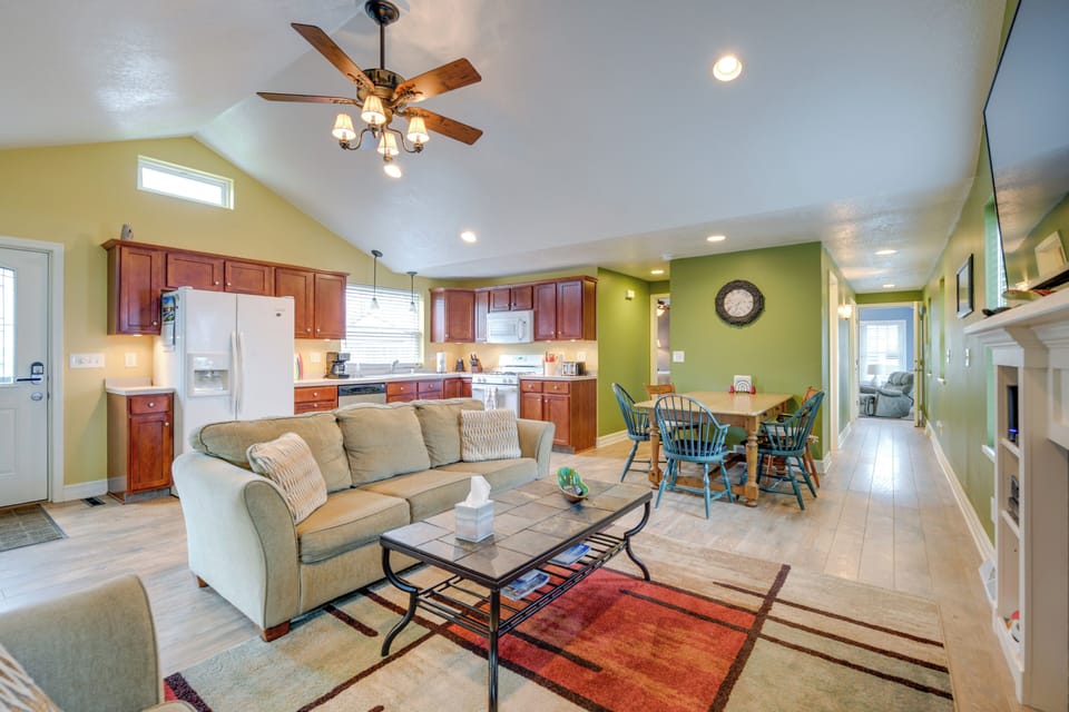 House (3 Bedrooms) | Interior