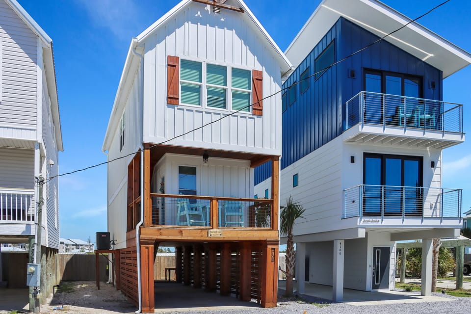 Bucket List Main Floor Deck