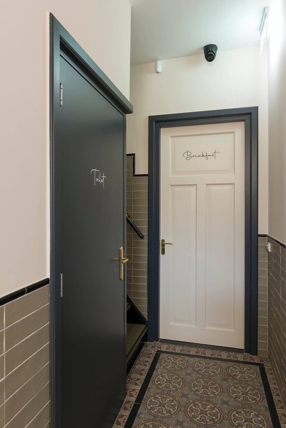 Navigate our thoughtfully designed hallway with ease