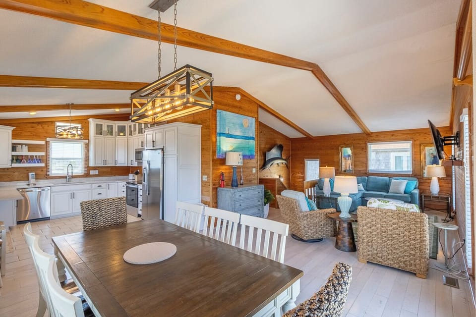 Top Level Dining Area