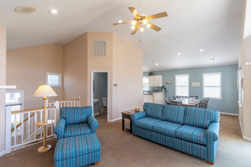 Top Level Living Area