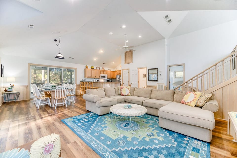Top Level Living Area