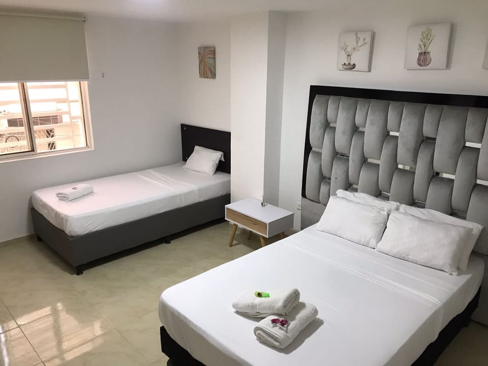 Standard Triple Room | Desk, laptop workspace, free WiFi