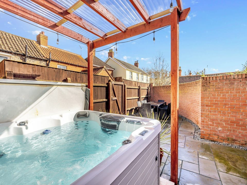 Hot tub | The Old Jolly, Skegness