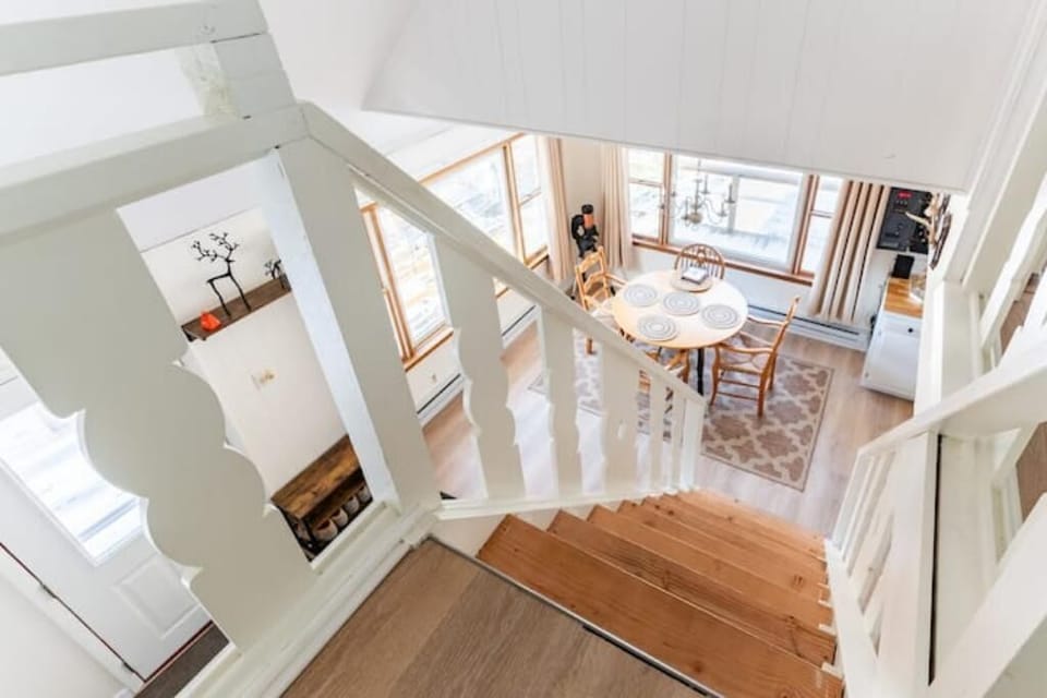 Staircase to the 2nd floor.