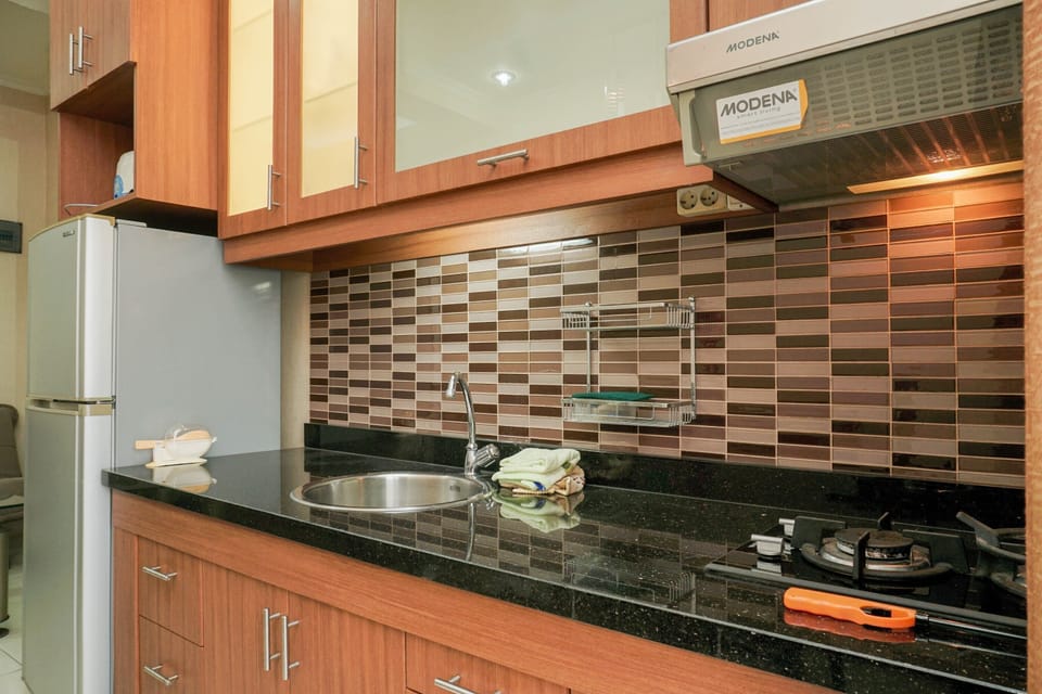 Apartment | Private kitchen | Fridge, stovetop, electric kettle, rice cooker